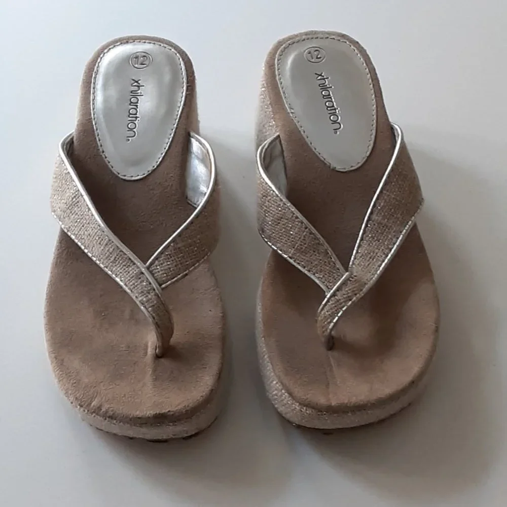 Xhiliration little girls platform sandals sz 12